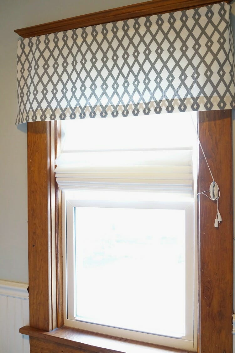  Easy DIY No Sew Window Valance! Please ask if you have any questions