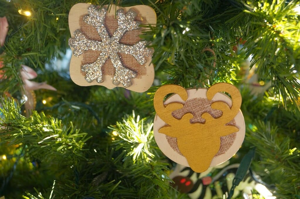 DIY Rustic Wood and Burlap Christmas Ornaments on the Christmas Tree