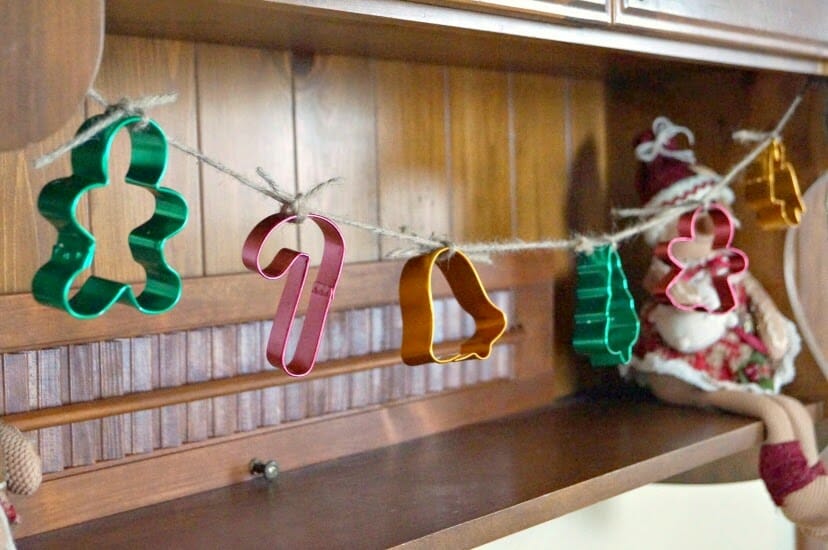 I removed all my decorations so you could really see how they are tied on.