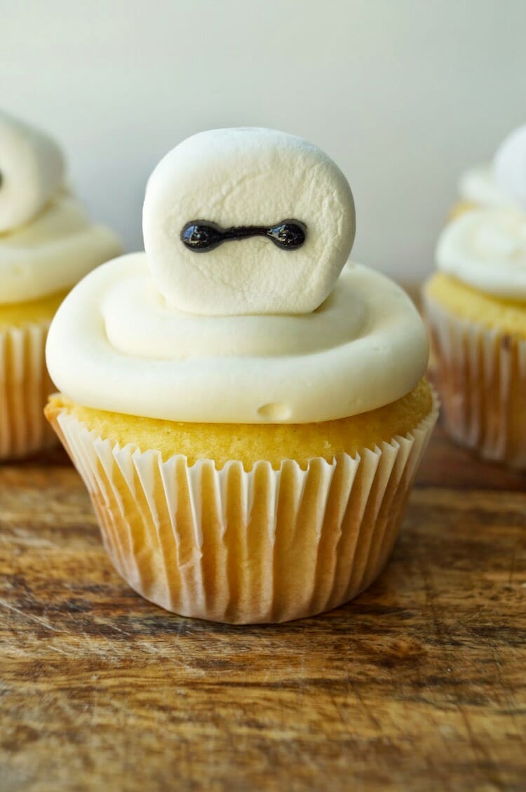 Big Hero 6 Baymax Cupcakes