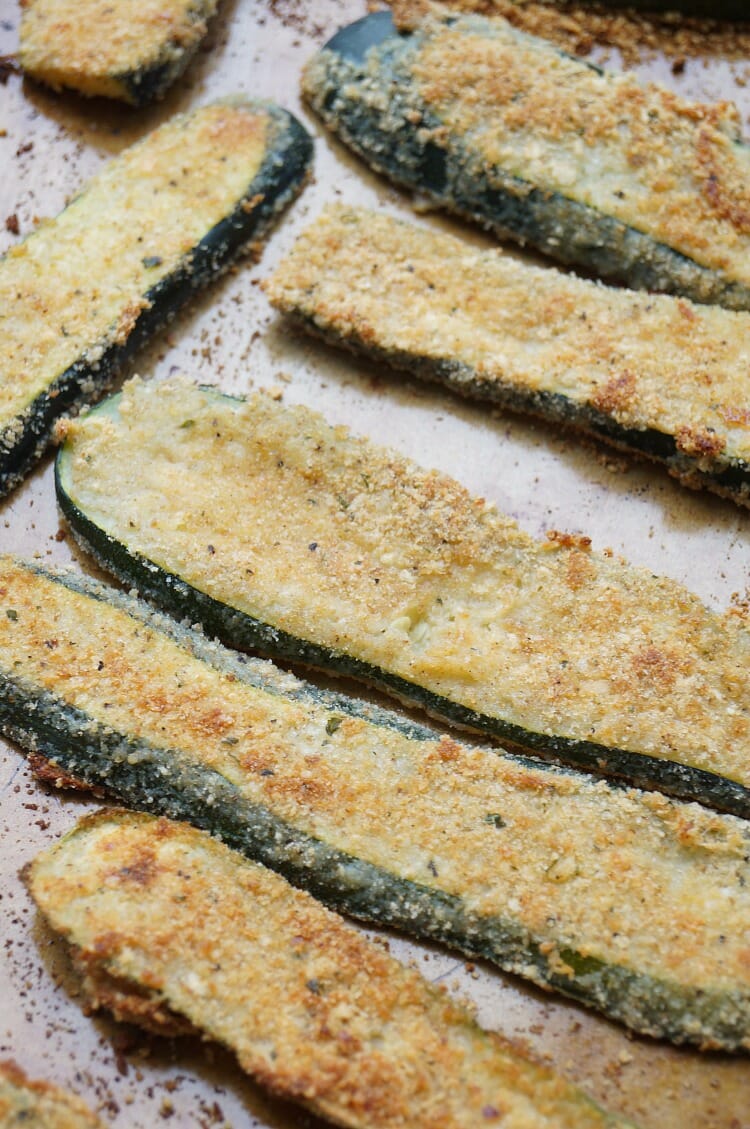 Zucchini Parmesan, a great meatless meal that is easy and delicious! Paired with pasta, you won't even miss the meat!