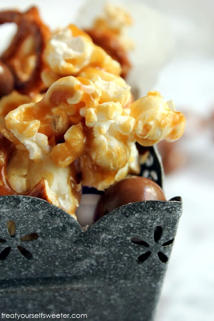 Caramel Pretzel Popcorn