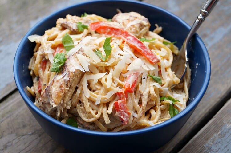 One Pot Skinny Cajun Chicken Pasta