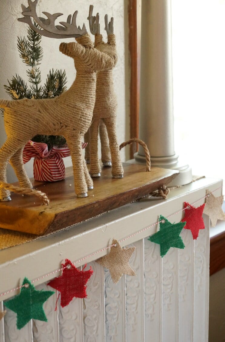 Easy Burlap Star Christmas Bunting