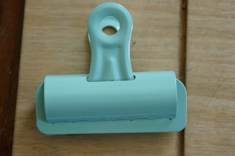 Easy DIY Pallet Clipboard Frame