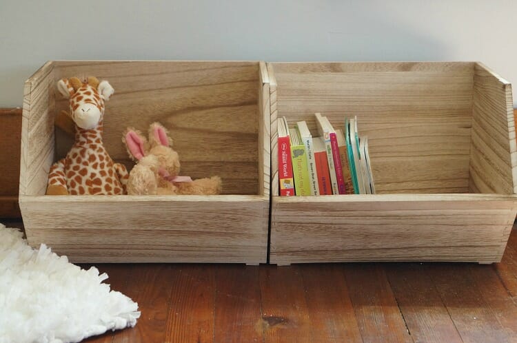 Easy DIY Pallet Clipboard Frame