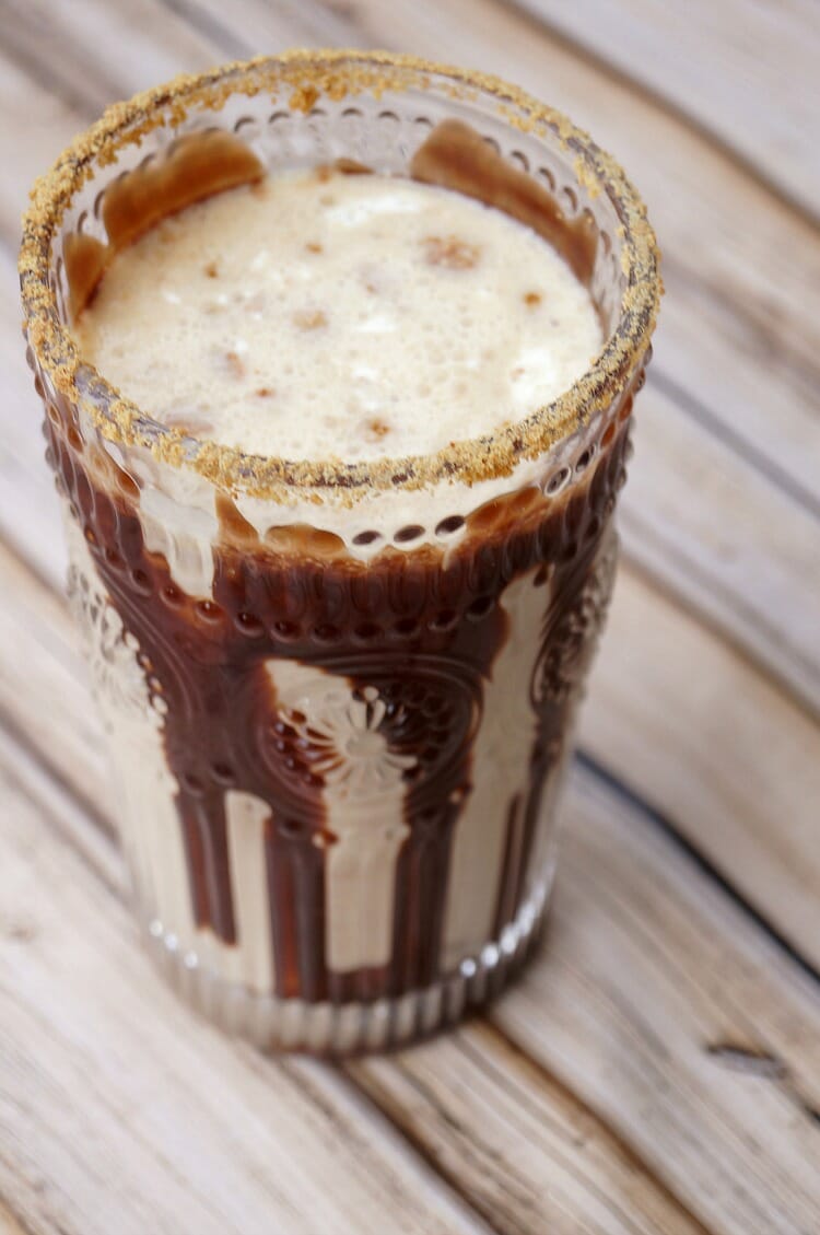 Easy Peanut Butter S'mores Smoothie