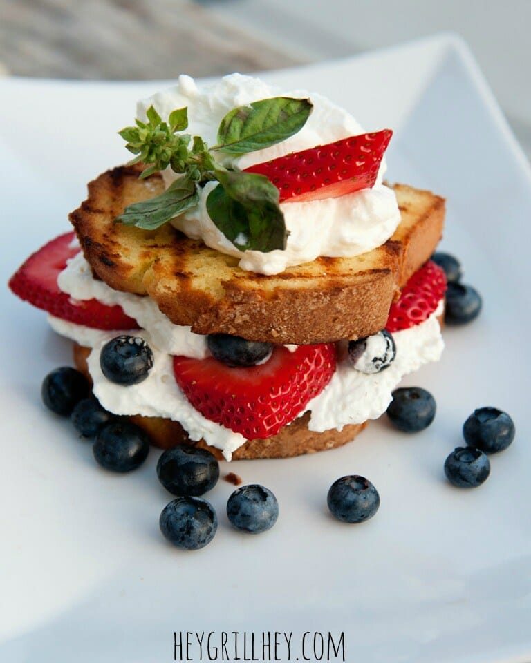 Grilled-Lemon-Cake-with-Berries-and-Cream