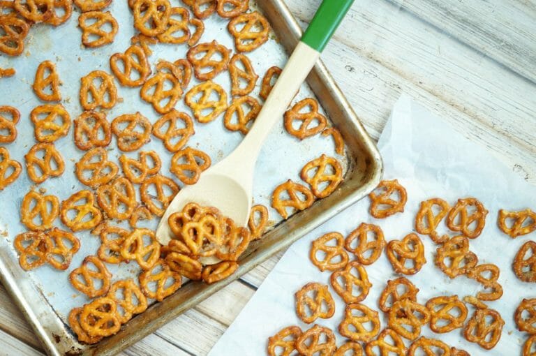 Spicy Pretzels Recipe Pretzel Party Snack Recipe