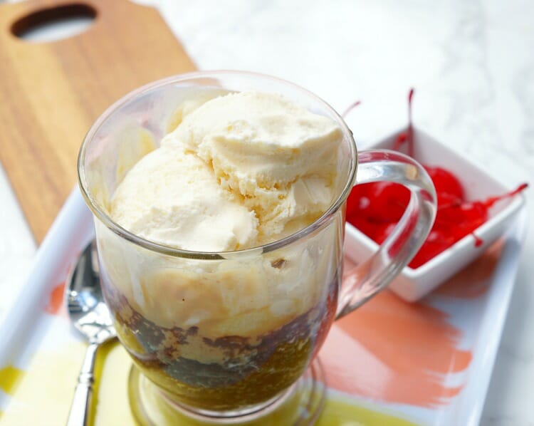 Mini Peanut Butter and Chocolate Ice Cream Sundaes