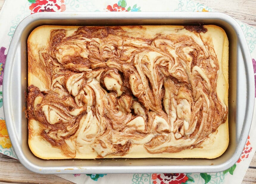 Cinnamon Roll Cake