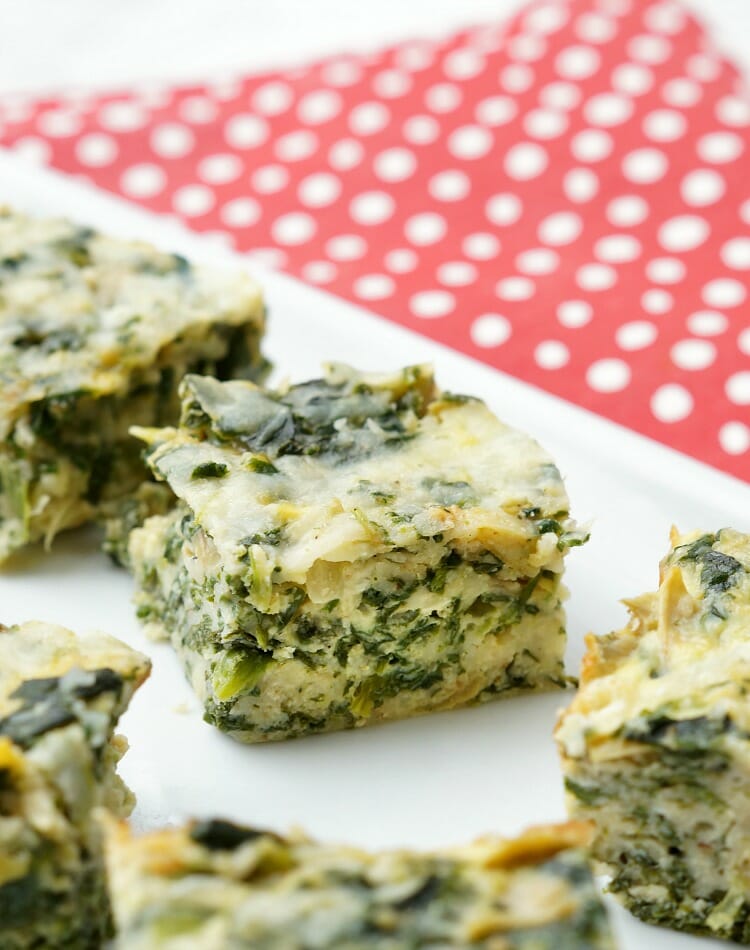 Spinach and Artichoke Dip in a breakfast form! Cheesy Spinach and Artichoke Bites