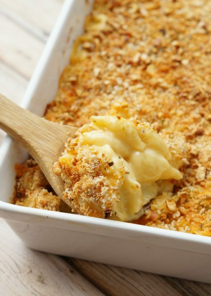 Easy and Delicious Macaroni and Cheese