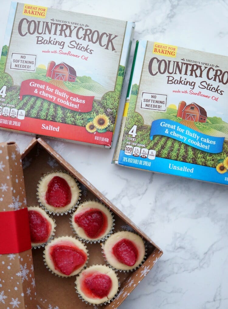 Mini Strawberry Cheesecake Cups