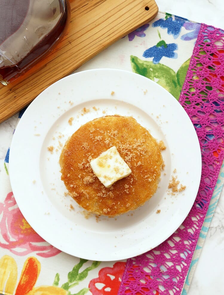 Easy Pancake Recipe with Cinnamon and Sugar