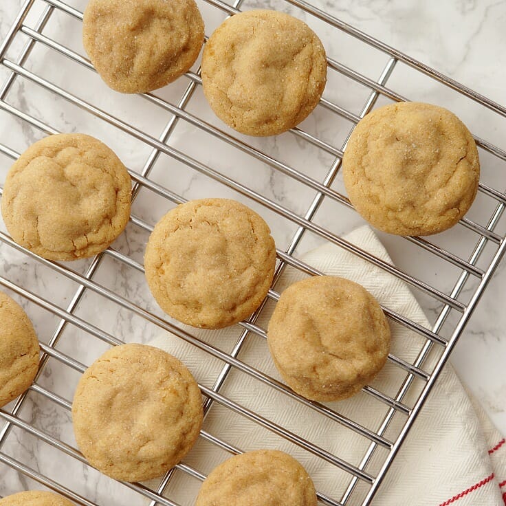 Easy and Soft Peanut Butter Cookies