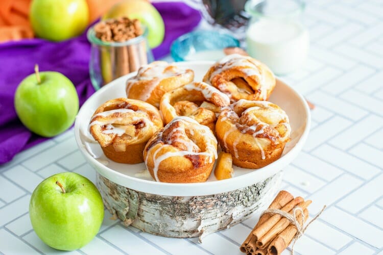 Apple Pie Cinnamon Rolls
