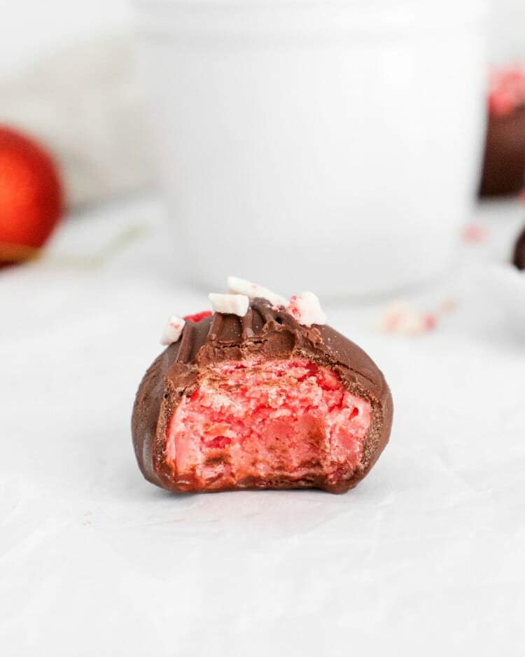 Easy Peppermint Bark Truffles