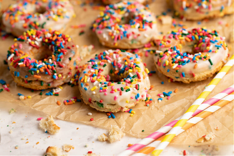 Easy Air Fryer Donuts