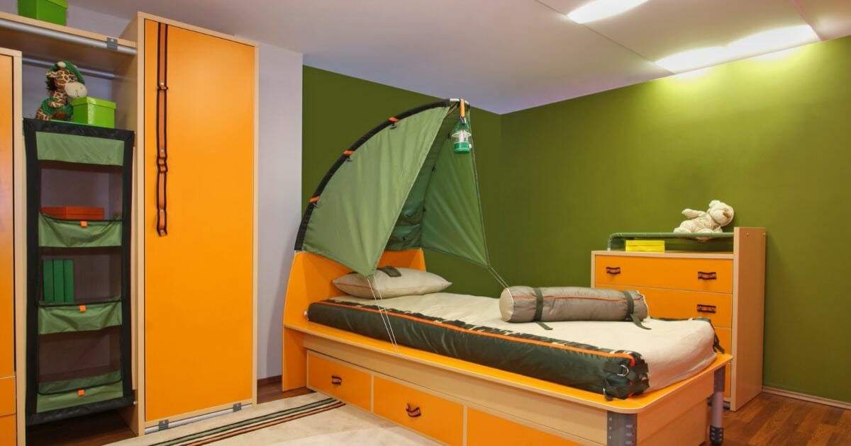 Yellow and Green Colors Bedroom Wall Combinations