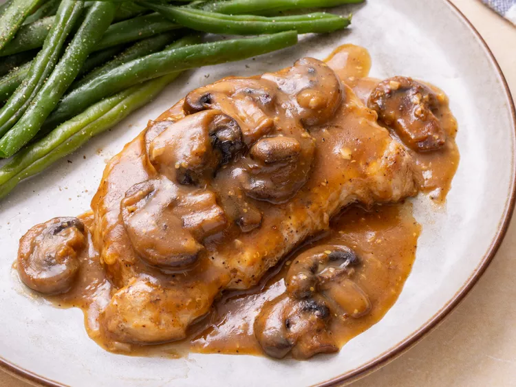 Pork Chops in Garlic Mushroom Sauce