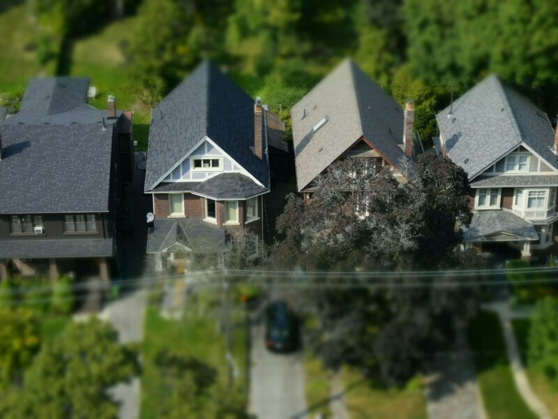 tilt-shift photography of house minitaure
