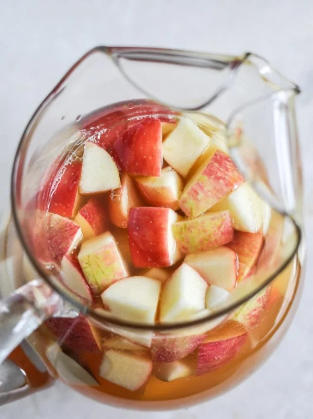 Apple cider sangria