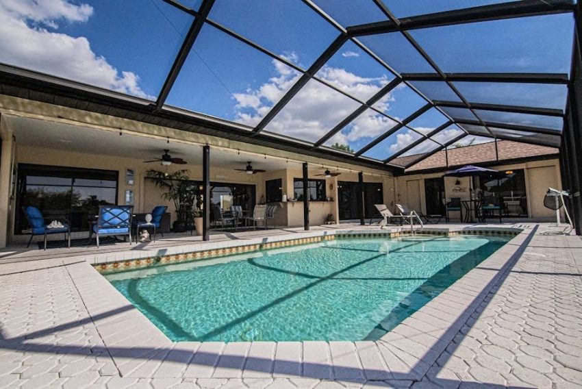 Why Older Mesa Homes With Pools Need a Specialist Leak Detection